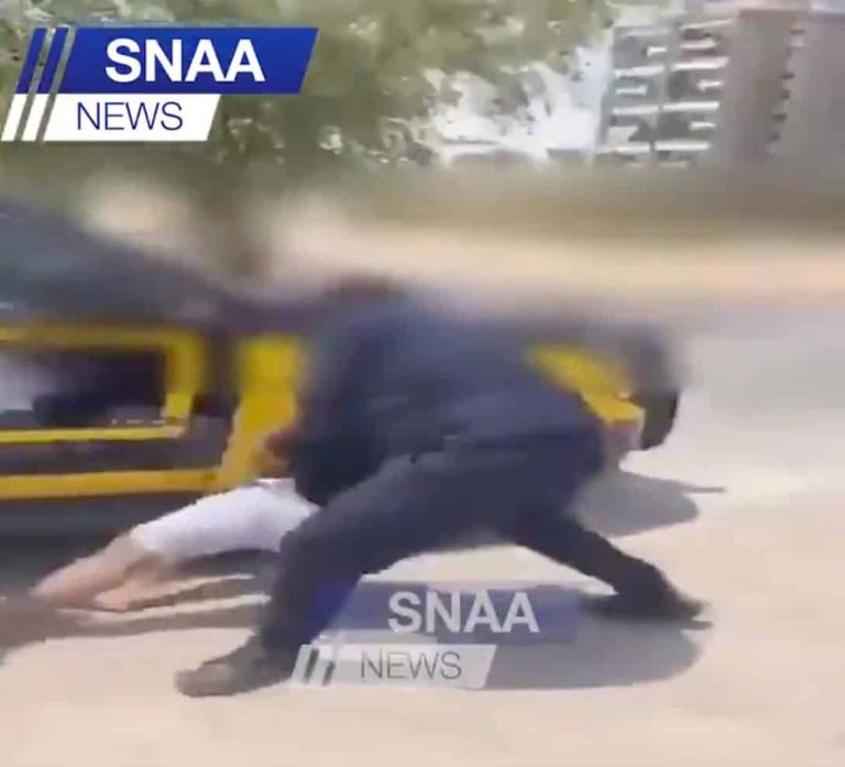 اعتداء 3 من فية "البدون" على شرطيين كويتيين