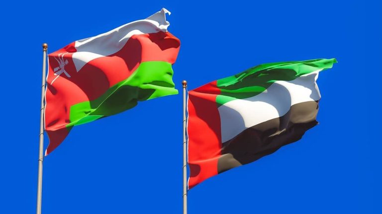 الإمارات وسلطنة عمان
