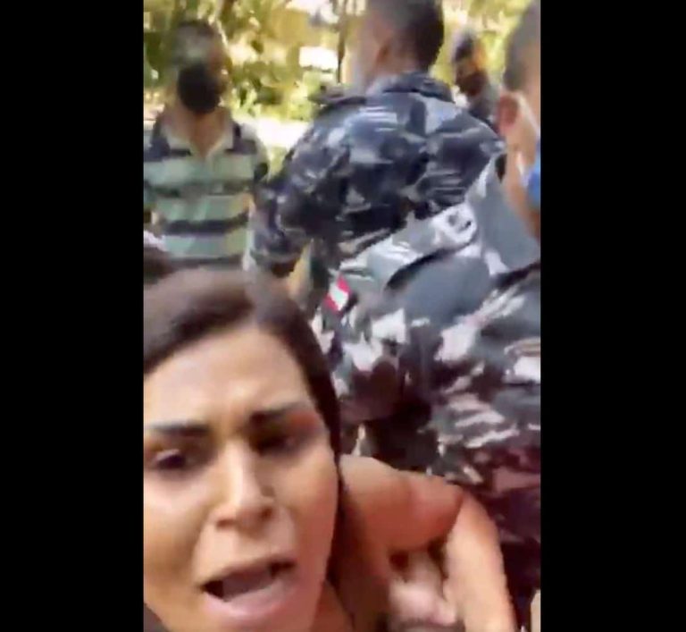 لبنانية توثق لحظة اعتقال والدها