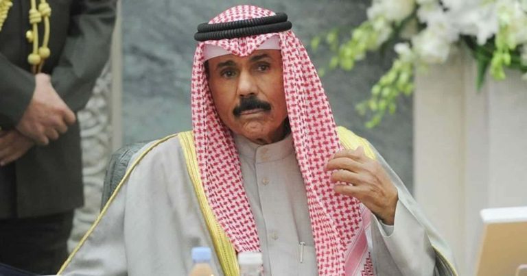 هذان الشخصان مرشحان لمنصب ولي العهد.. صحيفة: السعودية والإمارات ستسيطران على نواف الصباح الشيخ نواف الصباح في العهد في الكويت watanserb.com
