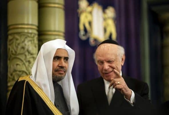 محمد العيسى مستشار ابن سلمان الديني ينتفض للدفاع عن فرنسا ويدعو المسلمين لاحترام أنفسهم أو مغادرة البلاد! محمد العيسى عضوا في هيئة كبار العلماء والمفتي القادم للمملكة watanserb.com