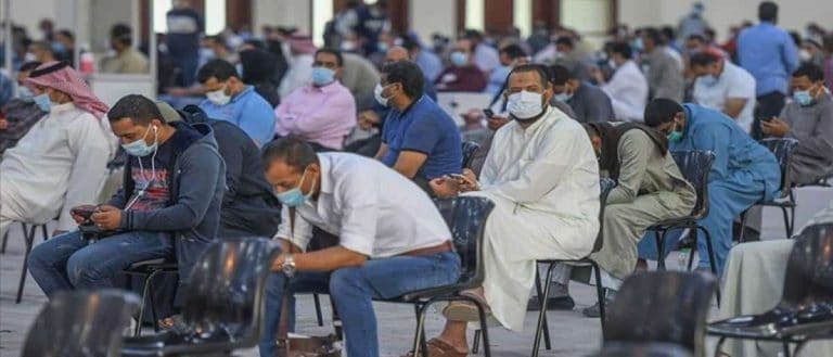 مصري “باع ضميره” استغل اسم الكويت ونهب أموال 300 من مواطنيه بعملية نصب احترافية مستعينا بسيدة! مصريون عالقون watanserb.com