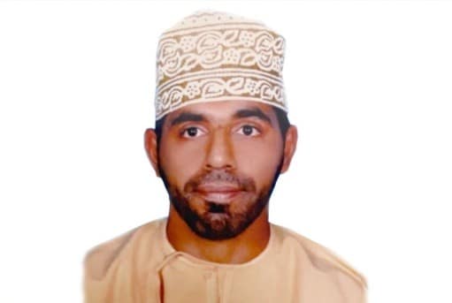 نهاية مأساوية لشاب عُماني فُقِدَ لأيام بعدما خرج إلى بيت والده بسيارة أجرة .. والأمن يحقق! العثور على جثة المواطن العماني علي بن مصبح الربخي بعد فقدانه لاربعة ايام watanserb.com