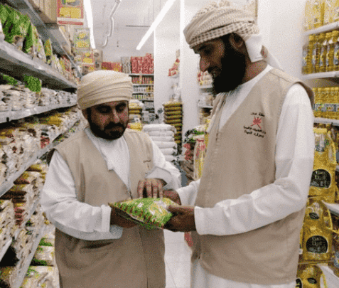 هل تمت مقاطعة منتجات الإمارات في سلطنة عمان حقا؟.. إحصائية رسمية تفجر مفاجأة في هذا الشأن سلطنة عمان ، البضائع الإماراتية watanserb.com