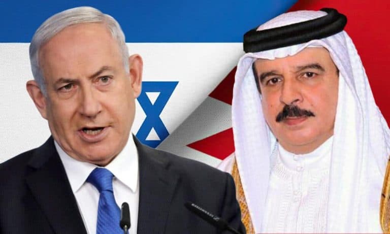 حتى لا تطاله أحذية المقدسيين .. هكذا دنّس ممثل ملك البحرين المسجد الأقصى بحماية قوات الإحتلال ممثل ملك البحرين دخل الأقصى متخفياً خوفا من أحذية المصلين المقدسيين الرافضين للمطبعين-خالد آل خليفة watanserb.com