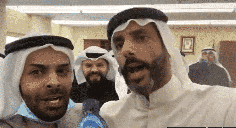“مرزوق ما حد يطوله”.. “شاهد” كيف احتفل نواب مجلس الأمة بفوز الأسد بعدما تآمر عليه المتآمرون صورة من الفيديو watanserb.com