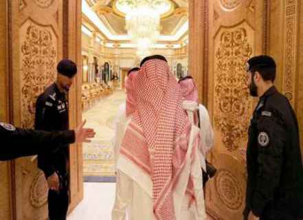 أمير سعودي شهير يقتحم الديوان الملكي عنوة على الملك سلمان وولي عهده الديوان الملكي watanserb.com