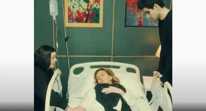 “مش قادرة أتكلم” .. يسرا تُصاب بفيروس كورونا وتركي آل الشيخ ينشر صورة لهما ويعلّق عليها يسرا تُصاب بفيروس كورونا - مشهد من فيلم للفنانة watanserb.com