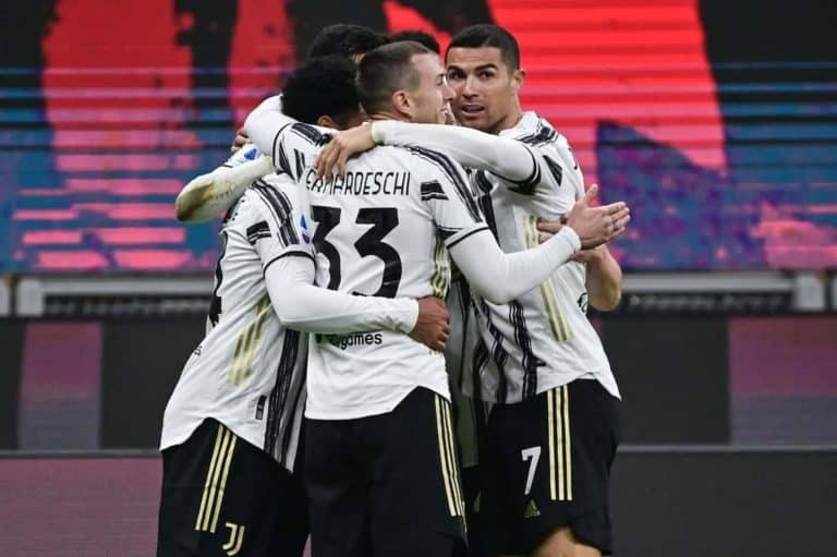 ” شاهد” يوفنتوس يتفوق بانتصار كبير على المتصدر الميلان في “الكلاسيكو” الإيطالي فريق يوفنتوس الإيطالي watanserb.com