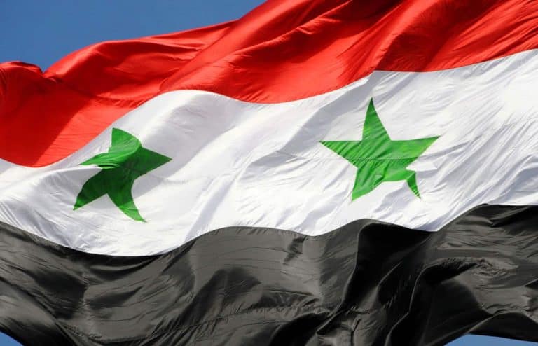 معاناة الطلاب السوريين watanserb.com