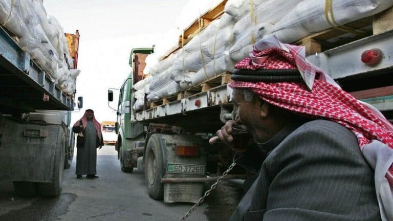 شاحنات أردنية watanserb.com