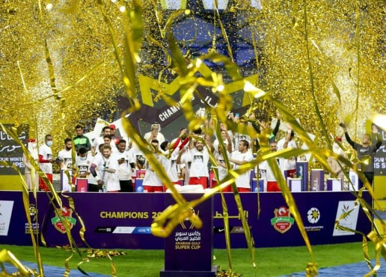 شباب الأهلي يتوج بكأس سوبر الخليج العربي الإماراتي watanserb.com