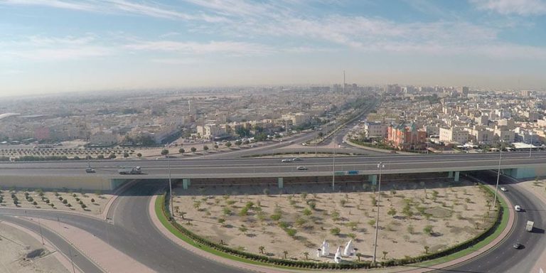 كويتية “قاصر” رفضت تحرش شابين بها فعاقبوها مع والدها وهذا ما حدث وأثار غضب الكويتيين! محافظة الجهراء watanserb.com