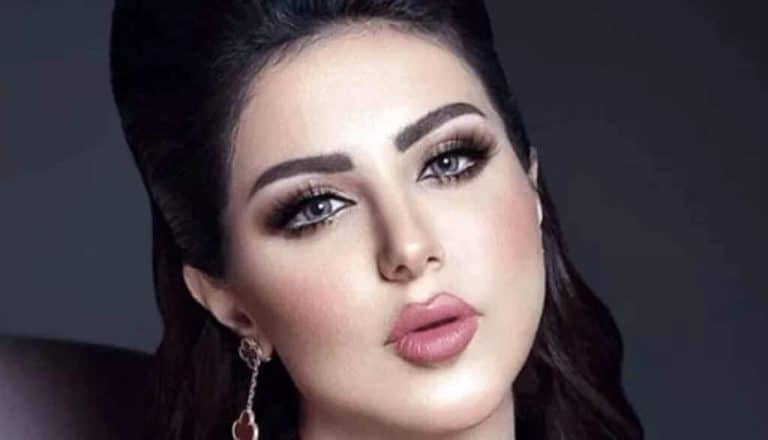حليمة بولند تستعرض هدية معجب في عيد الحب watanserb.com