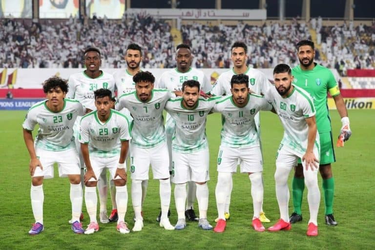 موعد مباراة قمة الإثارة بين الأهلي ونظيره المنافس مع ترتيب الدوري السعودي فريق الأهلي السعودي watanserb.com