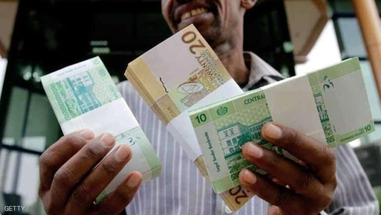 الدولار الأمريكي يواصل الارتفاع أمام الجنيه السوداني خلال تعاملات السوق الموازية السودانية "السوداء" watanserb.com