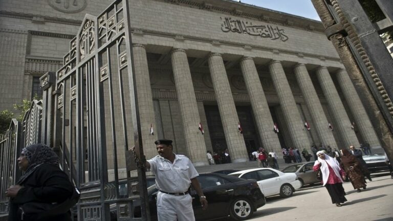 جريمة طبيبة السلام تثير غضبا في مصر watanserb.com