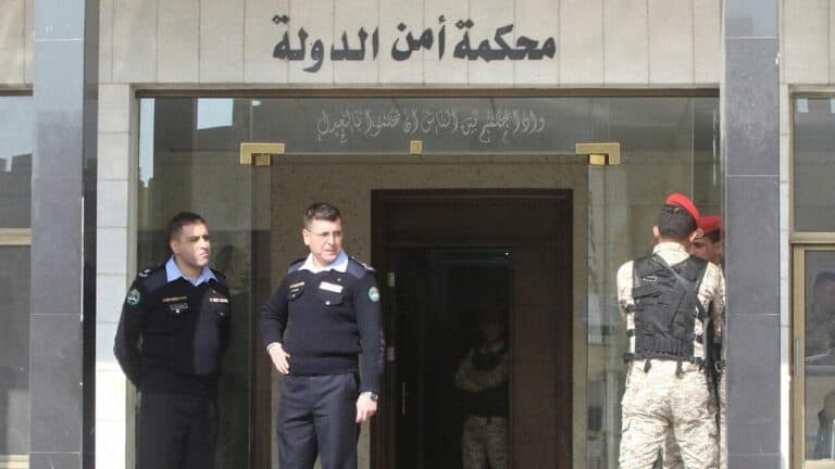 الإعدام شنقاً لـ6 متهمين بقضية فتى الزرقاء صالح.. وهذا مصير البقية! جريمة الزرقاء watanserb.com