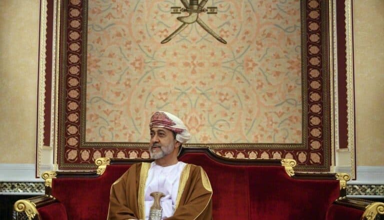 يوسف الزدجالي يوجه طلباً إلى السلطان هيثم بن طارق watanserb.com