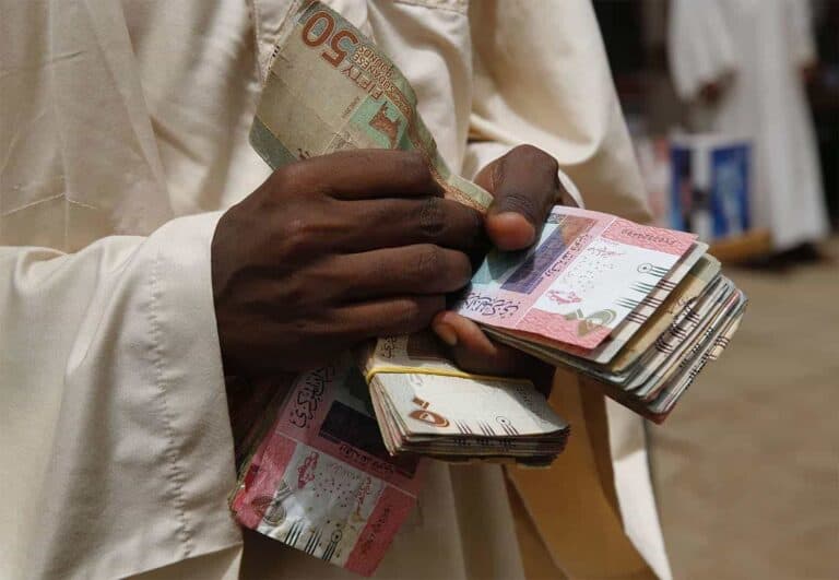 ارتفاع سعر الدولار الجمركي وارتفاع كبير في أسعار الوقود watanserb.com