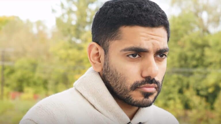 المعارض السعودي عمر عبد العزيز علق على رفض الاحتلال استلام أسيرتين من القسام مجاناً