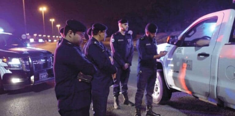 مصائب الوافدين تتوالى في الكويت.. خادم آسيوي يطعن كفيلته المُسنة ويهرب! خادم آسيوي يطعن كفيلته watanserb.com