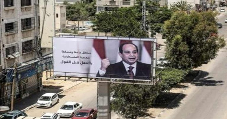 عمرو أديب وزوجته في غزة watanserb.com