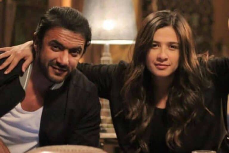 هل انفصل أحمد العوضي عن ياسمين عبدالعزيز.. الفنان المصري يثير ضجة في منشور على الفيسبوك أحمد العوضي وزوجته ياسمين عبدالعزيز watanserb.com