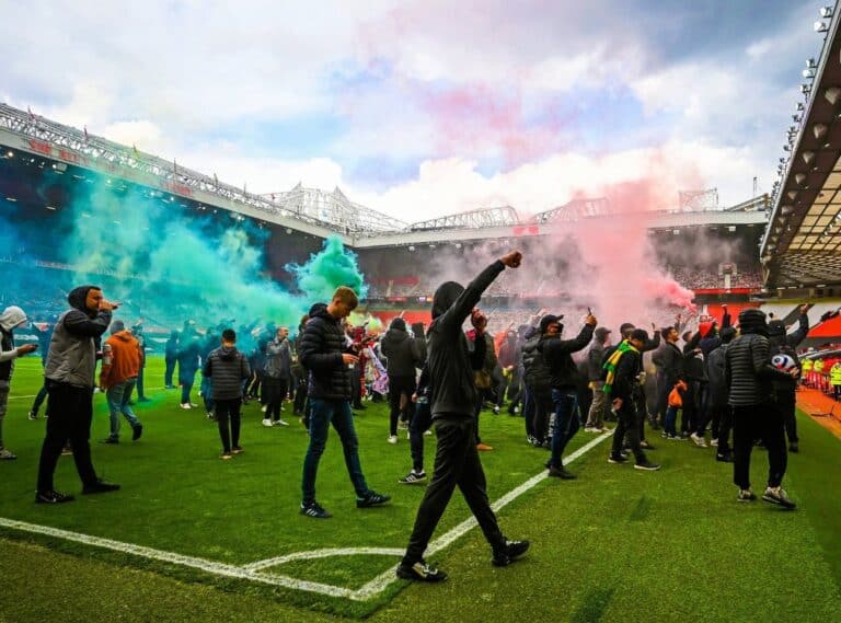 تأجيل مباراة ديربي الدوري الإنجليزي بين مانشستر يونايتد وليفربول لدواعي أمنية تأجيل مباراة مانشستر يونايتد watanserb.com