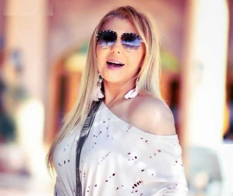 نادية الجندي تثير الجدل ببنطال ممزق في أحدث ظهور رغم تجاوزها 80 عاماً!! نادية الجندي في إطلالة جديدة watanserb.com