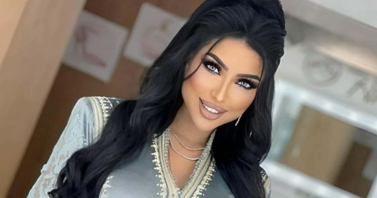 وجهها وملامحها صادمة .. دنيا بطمة في وصلة رقص مثيرة مع شقيقتها! (شاهد) رقص دنيا بطمة watanserb.com
