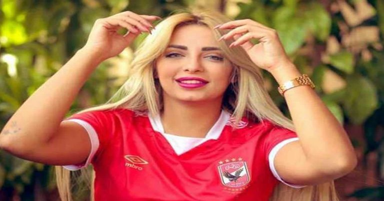 شاهدوا صورة مي حلمي مع لاعب برشلونة السابق التي بسببها بدأت تفكر بالإعتزال! مي حلمي ولاعب برشلونة watanserb.com