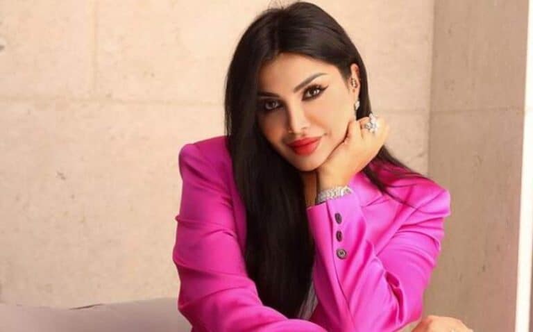 الفنانة الكويتية أمل العوضي تظهر بساق واحدة وتثير حيرة الجمهور! (شاهد) أمل العوضي بساق واحدة عبر السناب watanserb.com