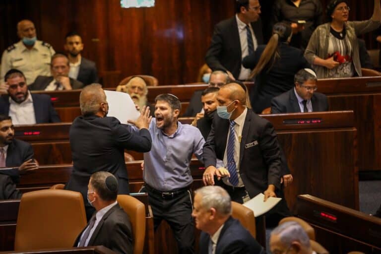 رئيس القائمة المشتركة في “الكنيست”: السعودية تخطت “التطبيع” إلى “تحالف” كامل مع إسرائيل! رئيس البرلمان الأوروبي watanserb.com