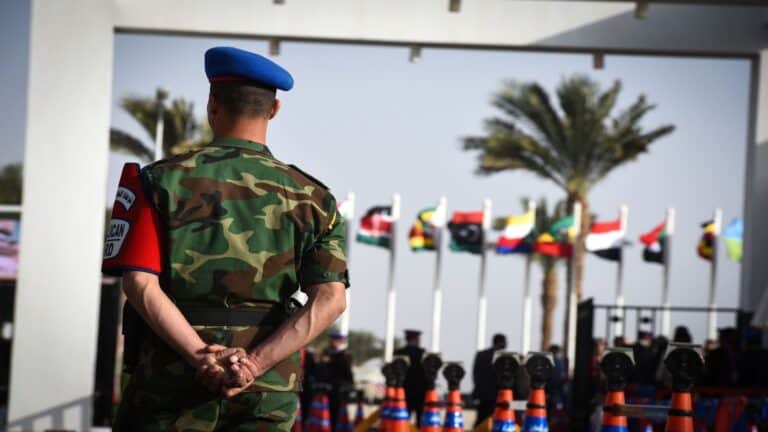 القاهرة ترفض دخول فريق أمني من تل أبيب إلى الأراضي المصرية القاهرة ترفض دخول فريق أمني لمصر watanserb.com