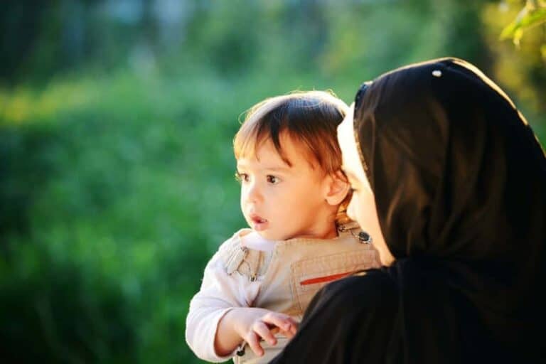 فوائد الرضاعة الطبيعية watanserb.com