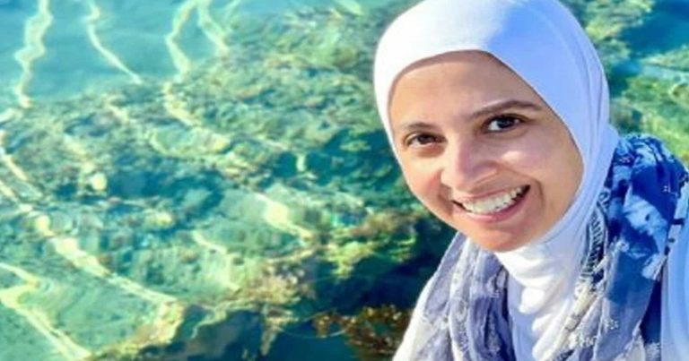 شاهدوا صورة حنان ترك بالمايوه الشرعي “البوركيني”! حنان ترك بالمايوه الشرعي watanserb.com