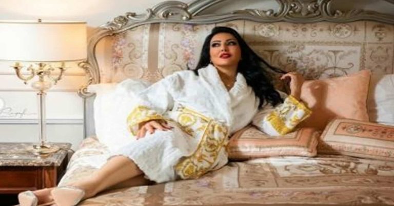 سمية الخشاب بروب أبيض watanserb.com