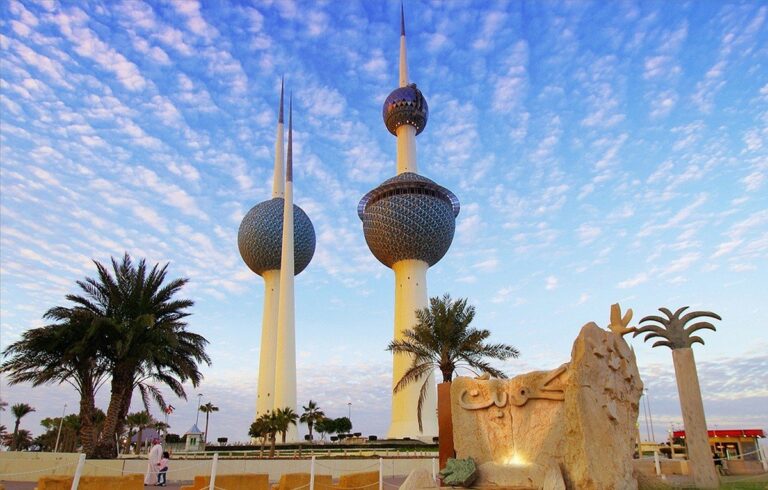 مصادر تكشف عن لوبي إماراتي في بروكسل يحركه محمد دحلان للتحريض على الكويت watanserb.com