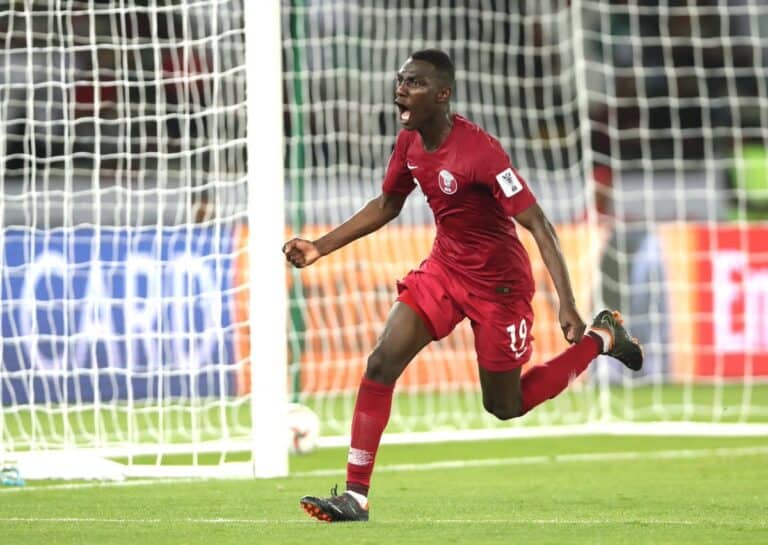 “المعز علي” يدخل التاريخ كأول لاعب يسجل في ثلاثة بطولات كبرى مع منتخب قطر المعز علي ومنتخب قطر watanserb.com