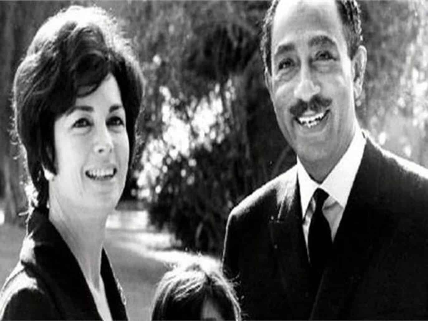 جيهان السادات وزوجها