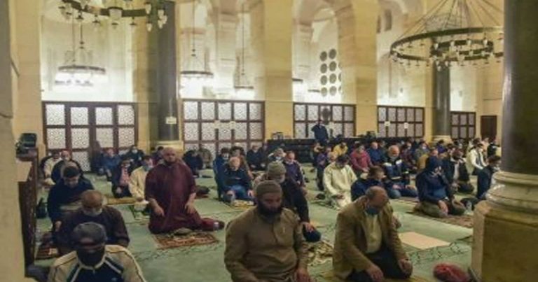 استدعاء إمام وخطيب تونسي بعد وصفه قيس سعيد بـ “الانقلابي” خلال خطبة الجمعة watanserb.com