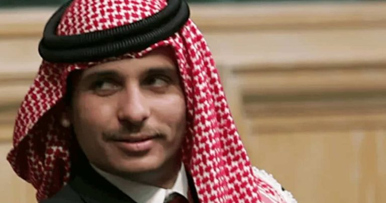 (شاهد) صورة مسربة للأمير حمزة بن الحسين تثير جدلا واسعا في الأردن صورة حمزة بن الحسين watanserb.com
