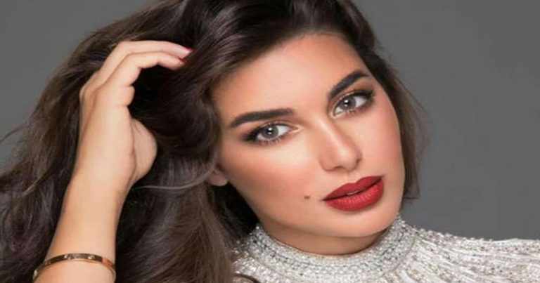 ياسمين صبري في موقف مُحرج بسبب ملابسها وسعر تنورتها خرافي! ياسمين صبري في موقف محرج watanserb.com