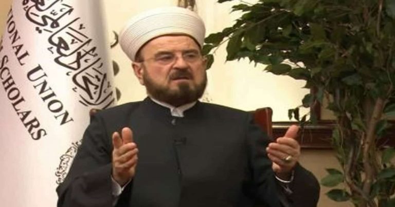 بعد مفتي سلطنة عمان.. “علماء المسلمين” يهنئ الأفغان بإخراج المحتلين بجميع صنوفهم من أفغانستان علماء المسلمين يهنئ الأفغان watanserb.com