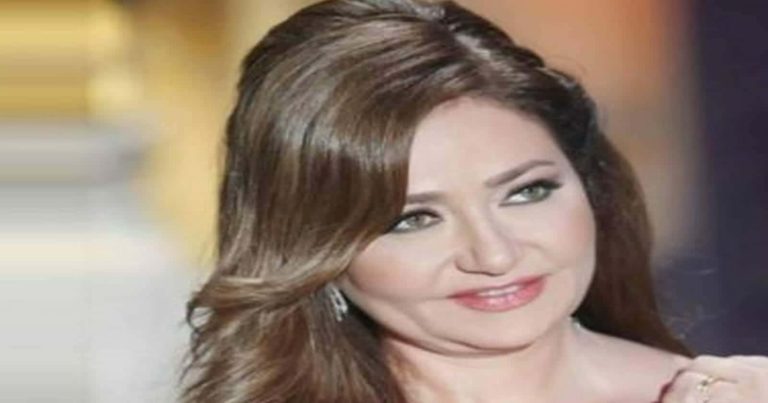 ليلى علوي تؤدي وصلة رقص خلال استضافتها في برنامج “منى الشاذلي” (فيديو) رقص ليلى علوي watanserb.com