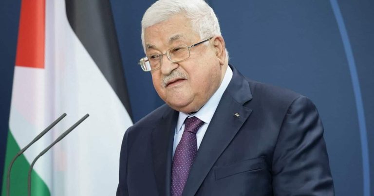 محمود عباس وحماس watanserb.com