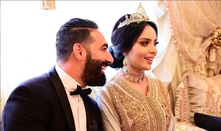 ابتسام بطمة تثير الجدل بتبادل القُبلات مع زوجها وتستعرض بـ”الشورت الأسود”! (شاهد) شقيقة دنيا بطمة وزوجها اثارا الجدل بتبادلهما القبلات watanserb.com