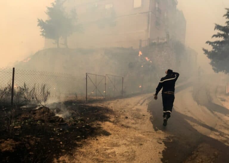 حرائق الجزائر watanserb.com