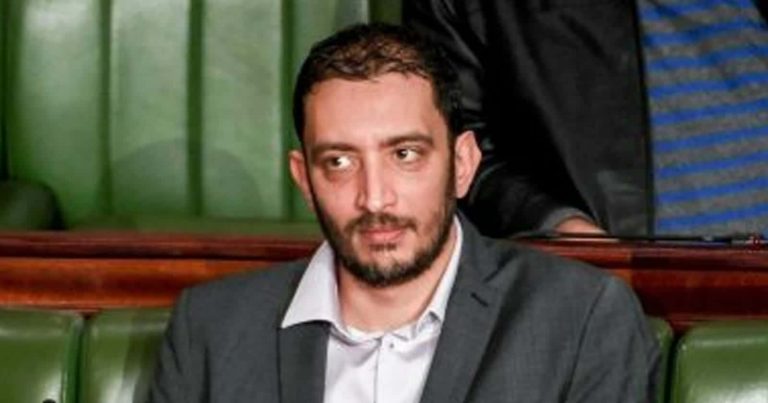 التونسي ياسين العياري watanserb.com